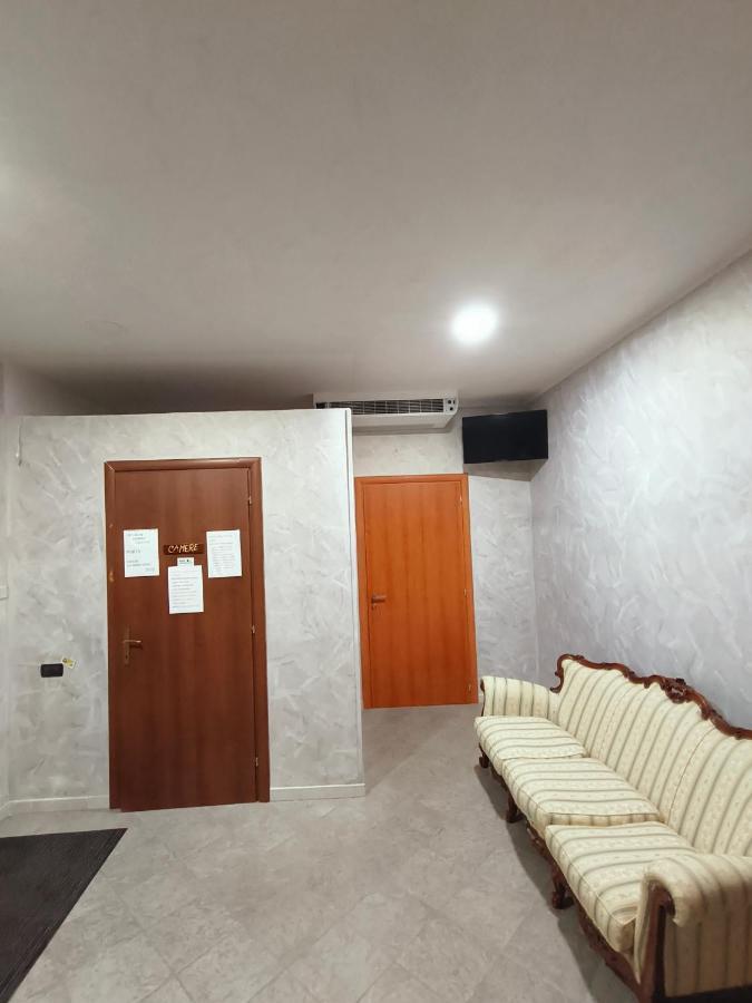 Affittacamere Dolce Sogno Cherasco Exterior foto
